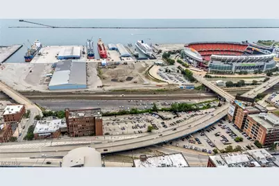 1133 W 9th Street #412, Loveland, OH 44113 - Photo 5