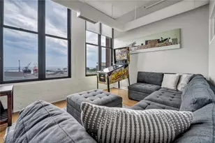 1133 W 9th St, Loveland, OH 44113 - Photo 9