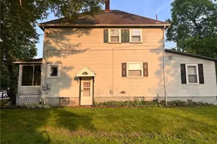 406 W Indiana Ave, Sebring, OH 44672 - Photo 3