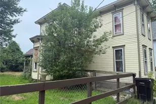 247 Whitney St, Conneaut, OH 44030 - Photo 3