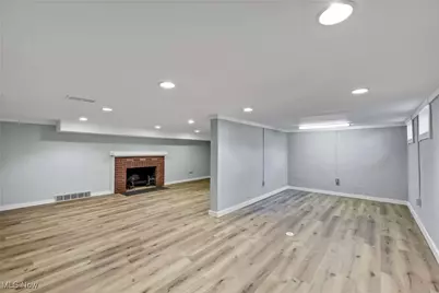 31910 Lake Road, Avon Lake, OH 44012 - Photo 23