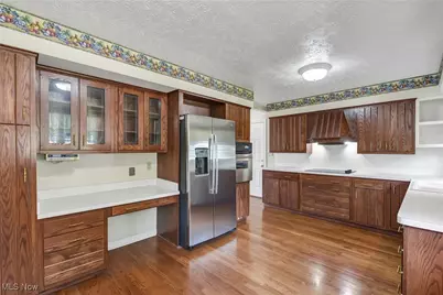 31910 Lake Road, Avon Lake, OH 44012 - Photo 3