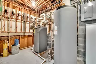 8001 Robin Ln, Brecksville, OH 44141 - Photo 39