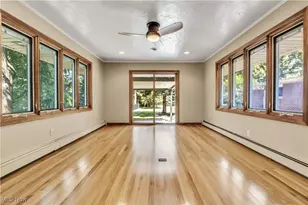 8001 Robin Ln, Brecksville, OH 44141 - Photo 17