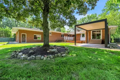 8001 Robin Lane, Brecksville, OH 44141 - Photo 7