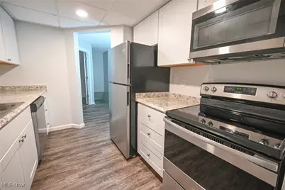 17672 Eastbrook Trail, Chagrin Falls, OH 44023 - Photo 7