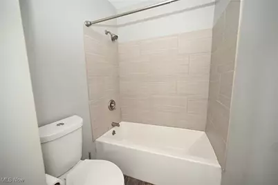 17672 Eastbrook Trail, Chagrin Falls, OH 44023 - Photo 11