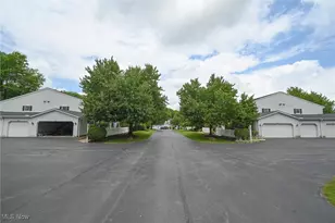 17672 Eastbrook Trail, Chagrin Falls, OH 44023 - Photo 27