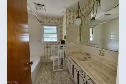 1182 Dalton Drive, Painesville Twp, OH 44077 - Photo 17