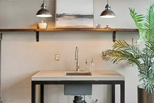 1133 W 9th St, Loveland, OH 44113 - Photo 13