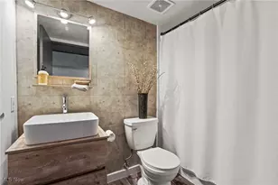 1133 W 9th St, Loveland, OH 44113 - Photo 23