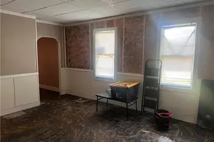 124 Butte St, Steubenville, OH 43952 - Photo 7