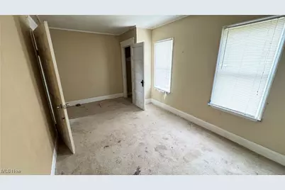 124 Butte Street, Steubenville, OH 43952 - Photo 15