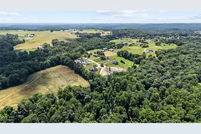 10377 Pr 275, Millersburg, OH 44654 - Photo 31