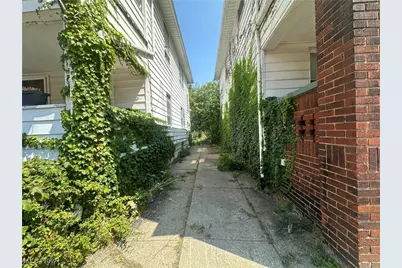 737 E 165th Street, Loveland, OH 44110 - Photo 31