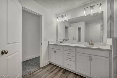 2090 Glenmont Drive, Brunswick, OH 44212 - Photo 17