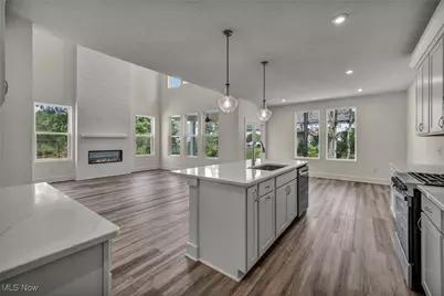 2090 Glenmont Drive, Brunswick, OH 44212 - Photo 9