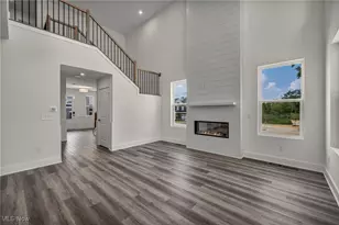 2090 Glenmont Dr, Brunswick, OH 44212 - Photo 5