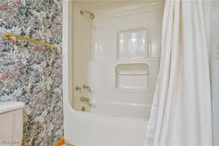 1660 Martin Rd, Mogadore, OH 44260 - Photo 25