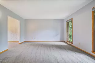 1660 Martin Rd, Mogadore, OH 44260 - Photo 15