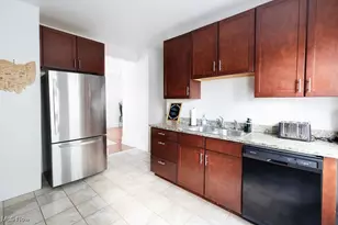 1444 E 108th St, Loveland, OH 44106 - Photo 15