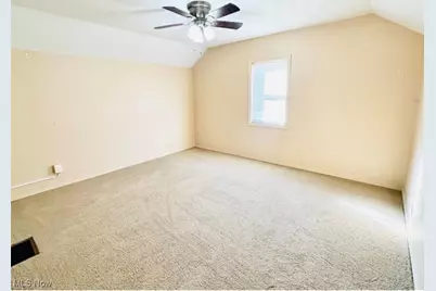 42 Watson Street, Dillonvale, OH 43917 - Photo 11