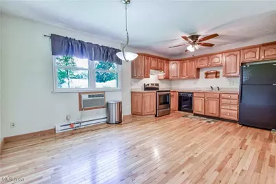 2074 S Park Lane, Roaming Shores, OH 44084 - Photo 9