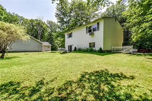 2074 S Park Ln, Roaming Shores, OH 44084 - Photo 5