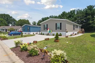 3056 Bent Crk Cir SW, Massillon, OH 44647 - Photo 3