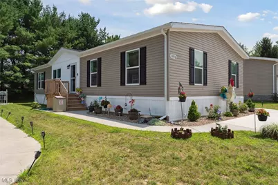 3056 Bent Creek Circle SW, Massillon, OH 44647 - Photo 1