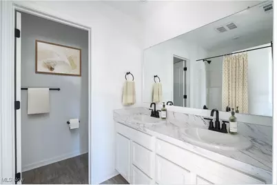 3798 Golden Wood Way, Green, OH 44685 - Photo 9