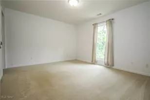 215 Railroad St, Barnesville, OH 43713 - Photo 11