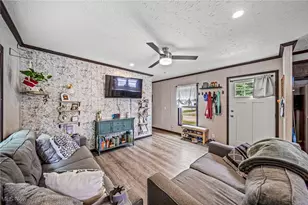 202 W Main St, Conneaut, OH 44030 - Photo 9