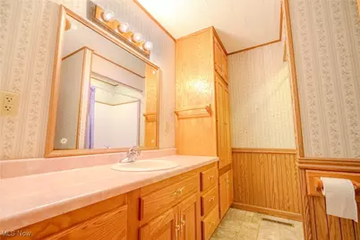 6670 State Route 260, New Matamoras, OH 45767 - Photo 15