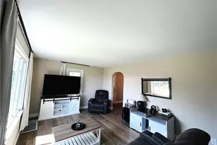 3825 Marlamont Way, Weirton, WV 26062 - Photo 5