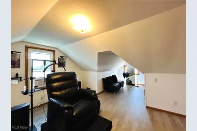 3825 Marlamont Way, Weirton, WV 26062 - Photo 13