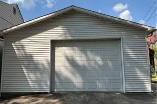 312 W 6th St, East Liverpool, OH 43920 - Photo 9