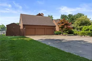 40163 Banks Rd, Grafton, OH 44044 - Photo 9