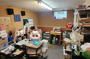 20430 Miller Ave, Euclid, OH 44119 - Photo 9