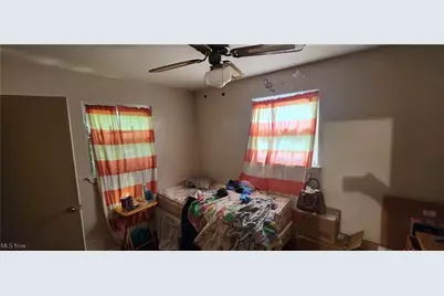 20430 Miller Avenue, Euclid, OH 44119 - Photo 13