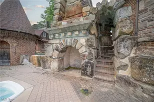 610 S Newton Falls Rd, Diamond, OH 44412 - Photo 9