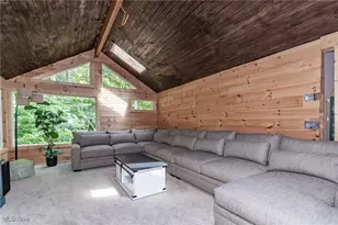 9723 Thwing Rd, Chardon, OH 44024 - Photo 11