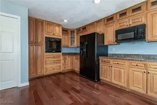 9723 Thwing Rd, Chardon, OH 44024 - Photo 5