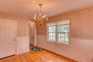 63041 Ridgewood Dr, Cambridge, OH 43725 - Photo 7