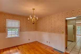 63041 Ridgewood Dr, Cambridge, OH 43725 - Photo 5