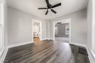 703 E River St, Elyria, OH 44035 - Photo 7