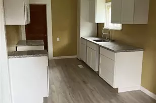 14517 Scioto Ave, Loveland, OH 44112 - Photo 5