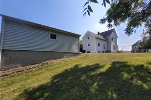 255 W River Rd N, Elyria, OH 44035 - Photo 23