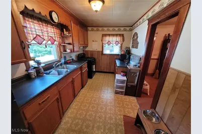 255 W River Road N, Elyria, OH 44035 - Photo 7