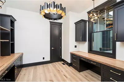 2324 Hard Rock Way, Hinckley, OH 44233 - Photo 9